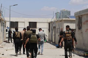 الداخلية: عملية أمنية تستهدف خلايا داعش كانت تخطط لمهاجمة منشات حكومية بحلب الداخلية: عملية أمنية تستهدف خلايا داعش كانت تخطط لمهاجمة منشات حكومية بحلب