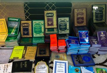 تبرع أدبي يعزز المكتبة العامة في المحطة الثقافية بمدينة الشعفة تبرع أدبي يعزز المكتبة العامة في المحطة الثقافية بمدينة الشعفة