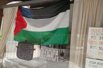 مطعم ايطالي يثير الجدل بعد إلغاء وفد إسرائيلي حجزه بسبب رفع علم فلسطين
