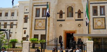 منظمة العفو الدولية : سوريا .. أوقفوا العمل بقانون الجرائم الإلكترونية الصادر في عهد الأسد إلى حين تعديله منظمة العفو الدولية : سوريا .. أوقفوا العمل بقانون الجرائم الإلكترونية الصادر في عهد الأسد إلى حين تعديله