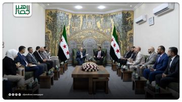 وزير المالية يبحث في إدلب دعم تطوير الخدمات وتعزيز دور المؤسسات المالية وزير المالية يبحث في إدلب دعم تطوير الخدمات وتعزيز دور المؤسسات المالية