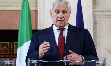 إيطاليا تطالب باستبعاد إسبانيا من فضاء شنغن بسبب سياسة تسوية أوضاع المهاجرين إيطاليا تطالب باستبعاد إسبانيا من فضاء شنغن بسبب سياسة تسوية أوضاع المهاجرين