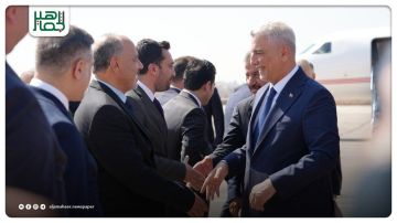 لحظة وصول وزير التجارة التركي عمر بولاط إلى مدينة حلب للقاء عدد من رجال الأعمال لحظة وصول وزير التجارة التركي عمر بولاط إلى مدينة حلب للقاء عدد من رجال الأعمال