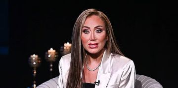نجاة اعلامية مصرية من انفجار وقع داخل منزلها نجاة اعلامية مصرية من انفجار وقع داخل منزلها