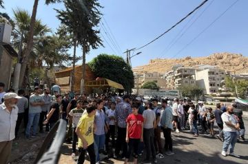 احتجاجات في عين منين على خلفية أزمة مياه احتجاجات في عين منين على خلفية أزمة مياه