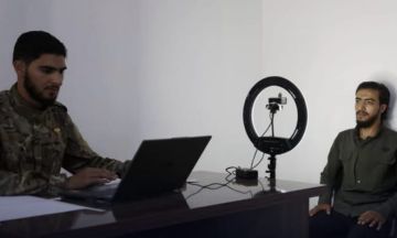 فتح باب التطوع في منبج.. شباب يتقدمون للالتحاق بصفوف الجيش العربي السوري فتح باب التطوع في منبج.. شباب يتقدمون للالتحاق بصفوف الجيش العربي السوري