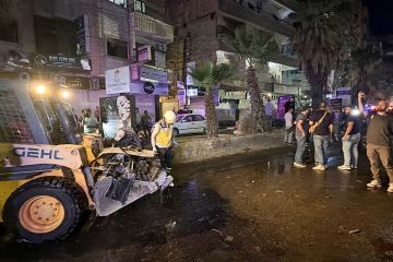 سوريا.. منبر أنصار الرسول يعلن عن تبني تفجير جرمانا وحصيلة الضحايا ترتفع إلى 16 بين قتيل وجريح سوريا.. منبر أنصار الرسول يعلن عن تبني تفجير جرمانا وحصيلة الضحايا ترتفع إلى 16 بين قتيل وجريح