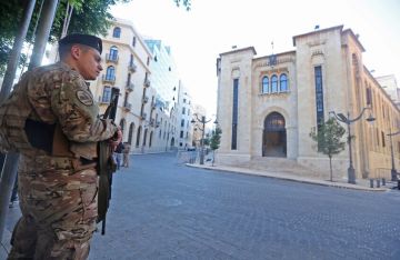 القضاء اللبناني يسلم دمشق لواء سابقا في الجيش السوري القضاء اللبناني يسلم دمشق لواء سابقا في الجيش السوري