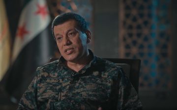 القائد العام لـقوات سوريا الديمقراطية يعلن رسميا تسليم المواقع النفطية للحكومة السورية القائد العام لـقوات سوريا الديمقراطية يعلن رسميا تسليم المواقع النفطية للحكومة السورية