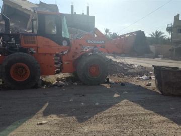 بلدية الميادين تنذر أصحاب المحال وتفرض غرامة على مخالفات النظافة بلدية الميادين تنذر أصحاب المحال وتفرض غرامة على مخالفات النظافة