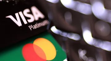رويترز : فيزا وماستركارد تطلقان خدمات الدفع بالبطاقات الدولية في سوريا .. تصريحات للشركتين و البنك المركزي و بنك قطر الوطني رويترز : فيزا وماستركارد تطلقان خدمات الدفع بالبطاقات الدولية في سوريا .. تصريحات للشركتين و البنك المركزي و بنك قطر الوطني