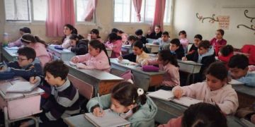 قرار بتعميم منهاج دمشق على كل مدارس البلاد قرار بتعميم منهاج دمشق على كل مدارس البلاد