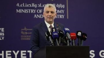 وزير التجارة التركي: نتطلع لخطوات جديدة بشأن تأسيس بنوك تركية في سوريا وزير التجارة التركي: نتطلع لخطوات جديدة بشأن تأسيس بنوك تركية في سوريا
