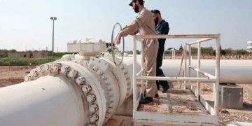 مئات الموظفين المفصولين على موعد للعودة إلى عملهم في مؤسسات وزارة الطاقة مئات الموظفين المفصولين على موعد للعودة إلى عملهم في مؤسسات وزارة الطاقة