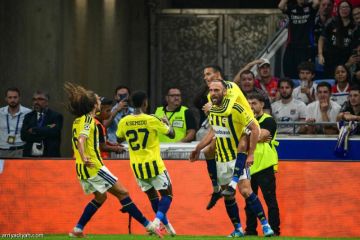 فنربخشة التركي يسقط ليون على ملعبه ويعود لمنافسات دوري أبطال أوروبا