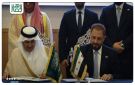 سانا: رئيس الهيئة العامة للطيران المدني والنقل الجوي عمر الحصري يوقع مع وزير النقل والخدمات اللوجستية السعودي صالح بن ناصر الجاسر، اتفاقية للنقل ...