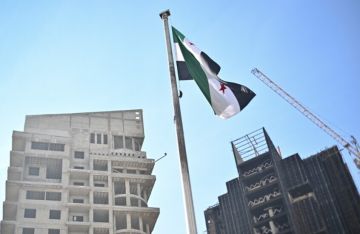 اليابان ترفع العقوبات عن جهات حكومية وشركات نفطية سورية اليابان ترفع العقوبات عن جهات حكومية وشركات نفطية سورية