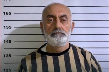 سوريا توقف ضابطا سابقا بتهمة قمع احتجاجات 2011 سوريا توقف ضابطا سابقا بتهمة قمع احتجاجات 2011