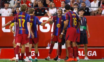 برشلونة يواصل العلامة الكاملة.. ثلاثية في إشبيلية وقمة مدريد تشعل الجولة السابعة برشلونة يواصل العلامة الكاملة.. ثلاثية في إشبيلية وقمة مدريد تشعل الجولة السابعة