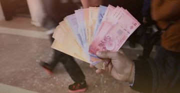 سعر صرف الدولار و اليورو و الذهب مقابل الليرة السورية الثلاثا 8 9 2026 سعر صرف الدولار و اليورو و الذهب مقابل الليرة السورية الثلاثا 8 9 2026