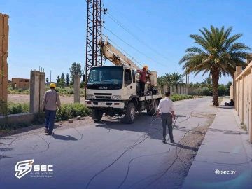 انقطاع التيار الكهربائي عن عدد من احياء ديرالزور انقطاع التيار الكهربائي عن عدد من احياء ديرالزور
