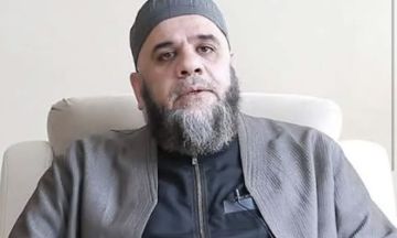 مفتي حمص: غلاء المعيشة والمحروقات أوجع الناس.. ولسنا شعبا في مواجهة دولته مفتي حمص: غلاء المعيشة والمحروقات أوجع الناس.. ولسنا شعبا في مواجهة دولته