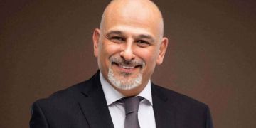 بعد غياب لسنوات...جمال سليمان يحط رحاله في دراما بلاده عبر التوأم الشامي بعد غياب لسنوات...جمال سليمان يحط رحاله في دراما بلاده عبر التوأم الشامي