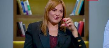 ممثلة مصرية تتقدم ببلاغ ضد مطعم بسبب وجود ديدان داخل وجبة طعام ممثلة مصرية تتقدم ببلاغ ضد مطعم بسبب وجود ديدان داخل وجبة طعام
