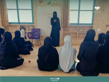 المركز الثقافي بالقورية ينظم محاضرة حول دور الأم في بناء الأسرة المركز الثقافي بالقورية ينظم محاضرة حول دور الأم في بناء الأسرة