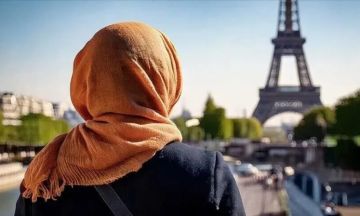 فرنسا : نائب يميني متطرف يتوعد بتغريم المحجبات فرنسا : نائب يميني متطرف يتوعد بتغريم المحجبات