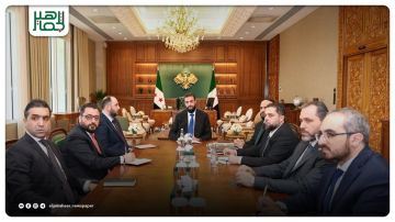 الرئيس أحمد الشرع يبحث إطلاق مجموعة من المشاريع في محافظة حلب الرئيس أحمد الشرع يبحث إطلاق مجموعة من المشاريع في محافظة حلب