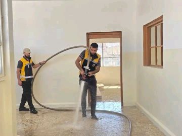 حملات نظافة تطال مدارس في أحياء الحسكة استعدادا للطلاب حملات نظافة تطال مدارس في أحياء الحسكة استعدادا للطلاب