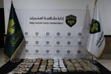 مقتل عنصر من قوات المهام الخاصة بعملية أمنية ضد متزعم شبكة تهريب مخدرات بحمص مقتل عنصر من قوات المهام الخاصة بعملية أمنية ضد متزعم شبكة تهريب مخدرات بحمص
