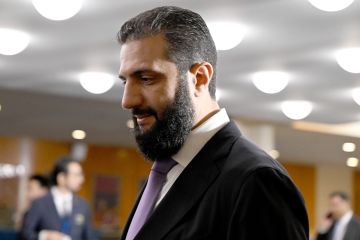 الشرع لترامب: امنح نيوجيرسي لإسرائيل كونك تمتلكها أما الجولان فلها أصحابها الشرع لترامب: امنح نيوجيرسي لإسرائيل كونك تمتلكها أما الجولان فلها أصحابها