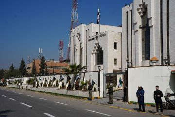 سوريا.. اعتقال 5 من كبار ضباط وقيادات سلاح الجو في عهد النظام السابق في طرطوس سوريا.. اعتقال 5 من كبار ضباط وقيادات سلاح الجو في عهد النظام السابق في طرطوس