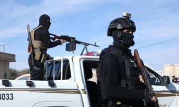 الأمن الداخلي: توقيف شبكة لتورطها بتلقي أموال لاستهداف السلم الأهلي في حمص الأمن الداخلي: توقيف شبكة لتورطها بتلقي أموال لاستهداف السلم الأهلي في حمص