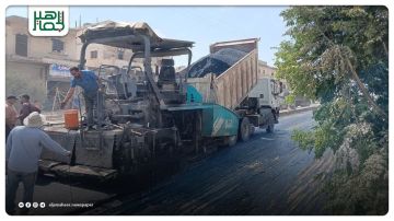بدء تأهيل وتزفيت الطريق الرئيسي في بلدة أورم الكبرى بريف حلب الغربي