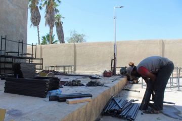 تصنيع وتجهيز دفعات من المقاعد الدراسية في الرقة تصنيع وتجهيز دفعات من المقاعد الدراسية في الرقة