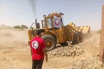 استجابة سريعة لفرق الهلال الأحمر السوري لتداعيات ارتفاع منسوب نهر الفرات بديرالزور استجابة سريعة لفرق الهلال الأحمر السوري لتداعيات ارتفاع منسوب نهر الفرات بديرالزور