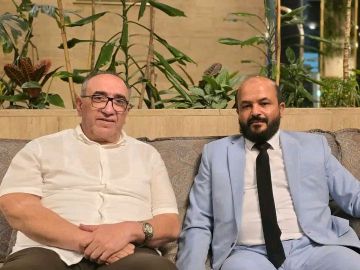 نائب عن الحسكة يبحث مع مدير الصحة تعزيز خدمات المشافي والمستوصفات بالمحافظة نائب عن الحسكة يبحث مع مدير الصحة تعزيز خدمات المشافي والمستوصفات بالمحافظة