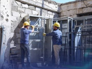 تجهيز لوحات كهربائية أرضية وهوائية لتعزيز جاهزية شبكة دير الزور تجهيز لوحات كهربائية أرضية وهوائية لتعزيز جاهزية شبكة دير الزور