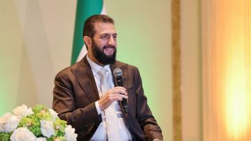 الشرع يتخلى عن الكرسي الشرع يتخلى عن الكرسي