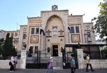 الوزارة عندي متل شحاطتي.. عبارة لوزير الأوقاف السوري تثير جدلا في الشارع الوزارة عندي متل شحاطتي.. عبارة لوزير الأوقاف السوري تثير جدلا في الشارع