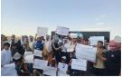 احتجاجات وقطع للطريق الدولي M4 رفضا لنقل مشروع الخانات إلى محيط قرية جرمز - sy