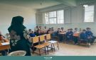 محاضرة توعوية في العشارة حول أهمية الالتزام بالدوام المدرسي - sy