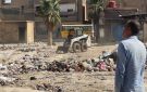 ترحيل أكوام القمامة والنفايات المتراكمة من حي غويران الشرقي بالحسكة