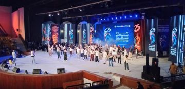 الفرقة الوطنية للفنون الشعبية في مهرجان الإسماعيلية بمصر الفرقة الوطنية للفنون الشعبية في مهرجان الإسماعيلية بمصر