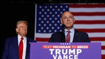 الكونغرس الأمريكي يصادق على تعيين سفير جديد لدى تونس الكونغرس الأمريكي يصادق على تعيين سفير جديد لدى تونس