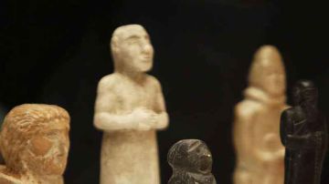 آثـــــــار تــــونس في متاحف أوروبا .. 44 قطعة أثرية لبورقيبة... تماثيل وهيكل ديناصور آثـــــــار تــــونس في متاحف أوروبا .. 44 قطعة أثرية لبورقيبة... تماثيل وهيكل ديناصور