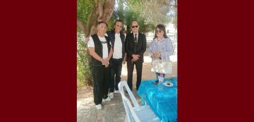 صورة اليوم: في زيارة لزوجته عبير موسي، توفيق سعيد يلتقي بشكري بوزيان و زوجته و رشدي علوان